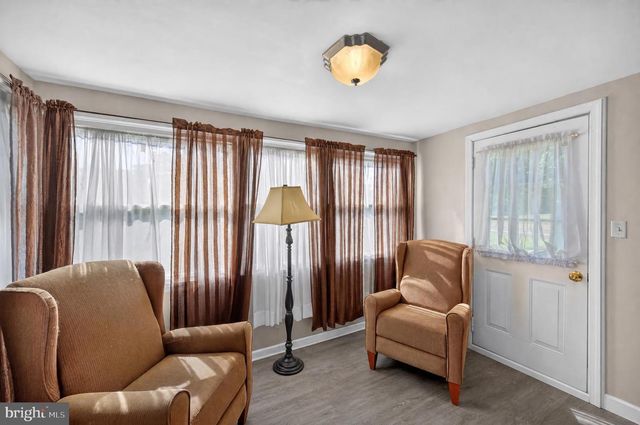 1232 STRASBURG RD, Front Royal, VA 22630