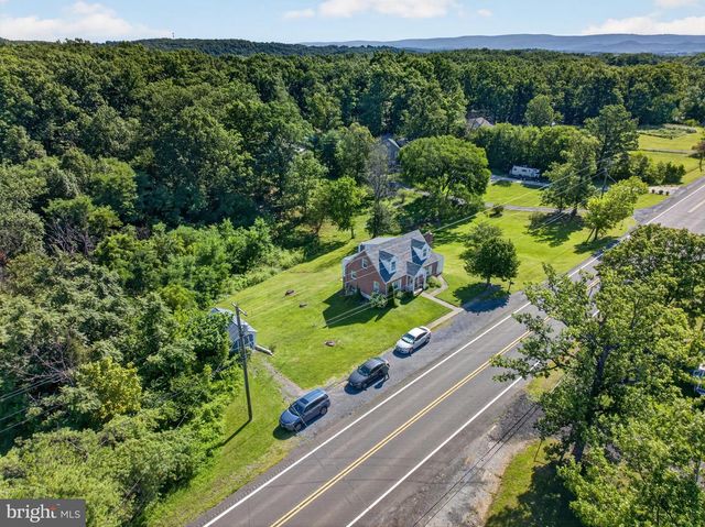 1232 STRASBURG RD, Front Royal, VA 22630