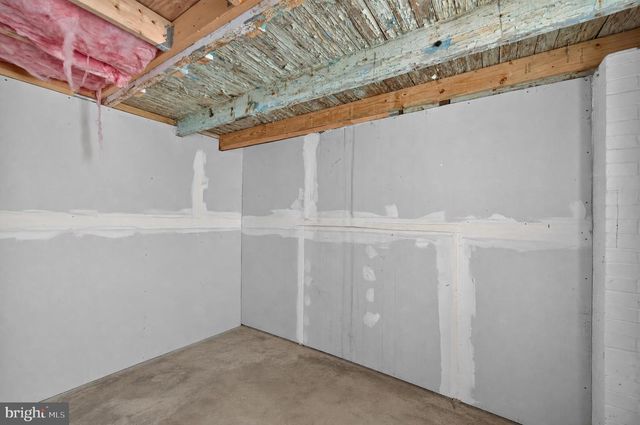 1232 STRASBURG RD, Front Royal, VA 22630