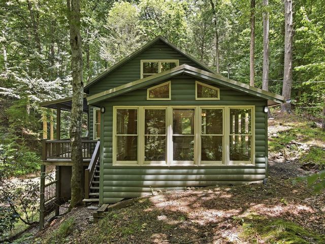 788 Joann Sisson Road, Blue Ridge, GA 30513