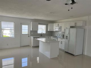 145 NW 41st Ct 11, Deerfield Beach, FL 33064