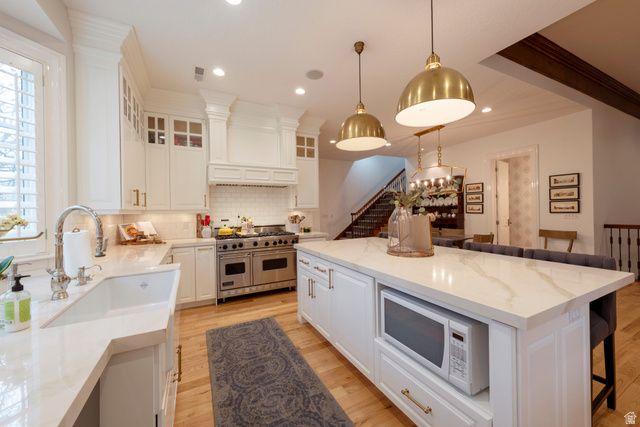 2620 E CASTO LN, Holladay, UT 84117