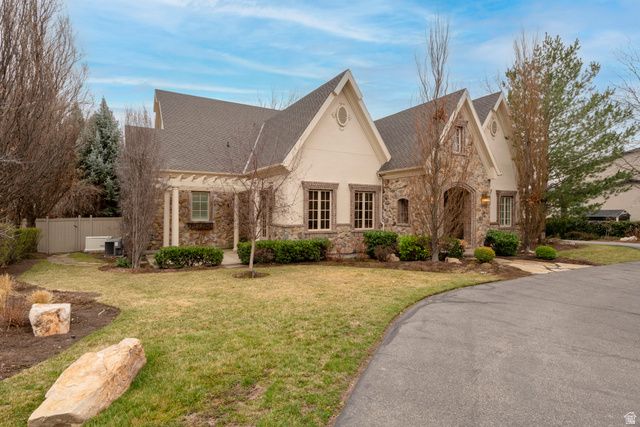 2620 E CASTO LN, Holladay, UT 84117