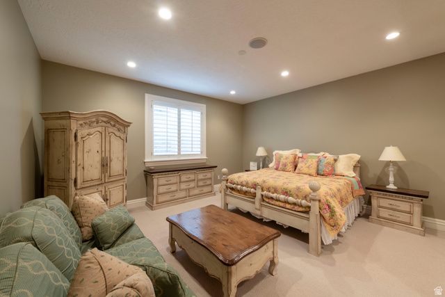 2620 E CASTO LN, Holladay, UT 84117