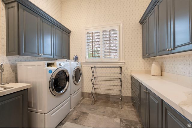 2620 E CASTO LN, Holladay, UT 84117