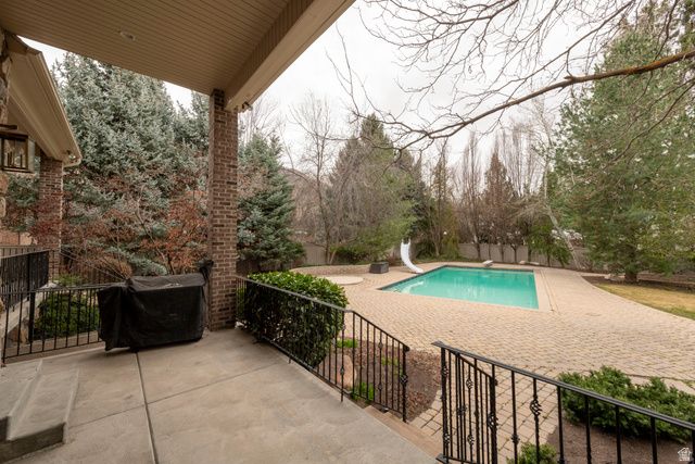 2620 E CASTO LN, Holladay, UT 84117