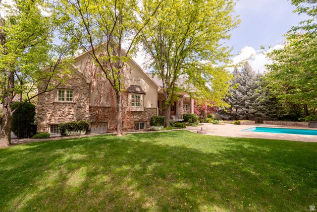 2620 E CASTO LN, Holladay, UT 84117