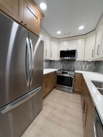 3148 Beaver Creek Drive, Lexington, KY 40517