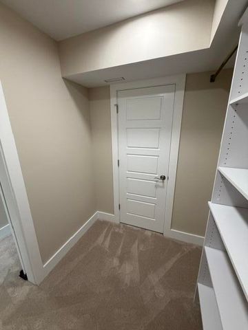 3148 Beaver Creek Drive, Lexington, KY 40517