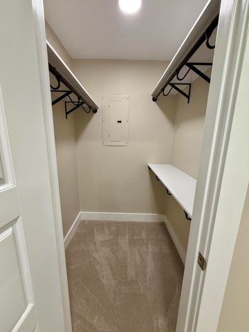 3148 Beaver Creek Drive, Lexington, KY 40517