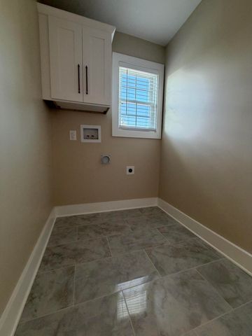 3148 Beaver Creek Drive, Lexington, KY 40517