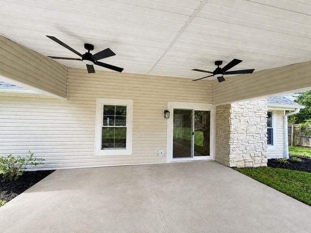 3148 Beaver Creek Drive, Lexington, KY 40517