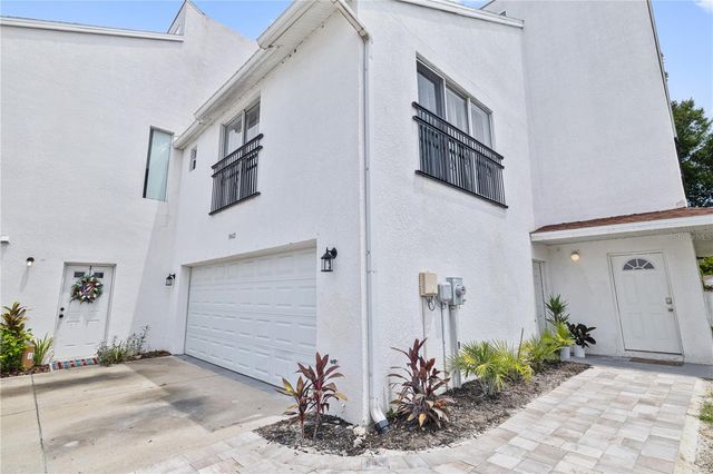 9415 CITRUS GLEN PLACE, Tampa, FL 33618