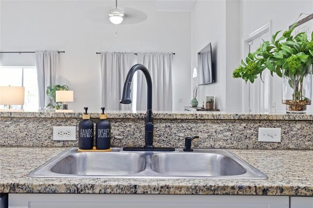 9415 CITRUS GLEN PLACE, Tampa, FL 33618