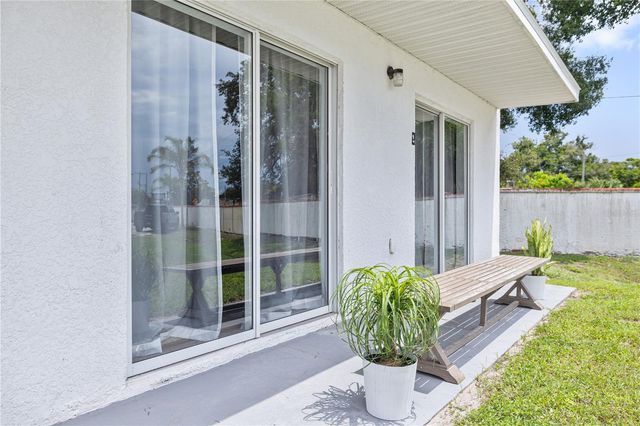 9415 CITRUS GLEN PLACE, Tampa, FL 33618