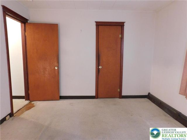 1037 Maple Street, Bethlehem City, PA 18018