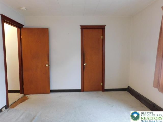 1037 Maple Street, Bethlehem City, PA 18018