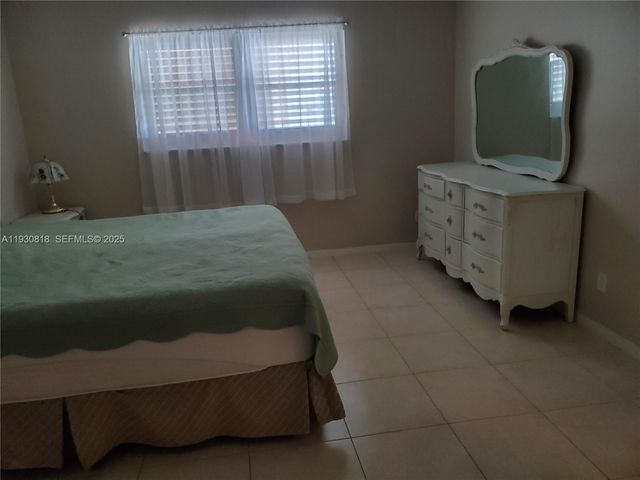 1450 Atlantic Shores Blvd 317, Hallandale Beach, FL 33009