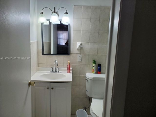 1450 Atlantic Shores Blvd 317, Hallandale Beach, FL 33009