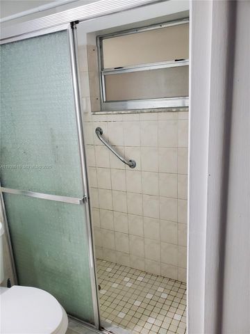 1450 Atlantic Shores Blvd 317, Hallandale Beach, FL 33009