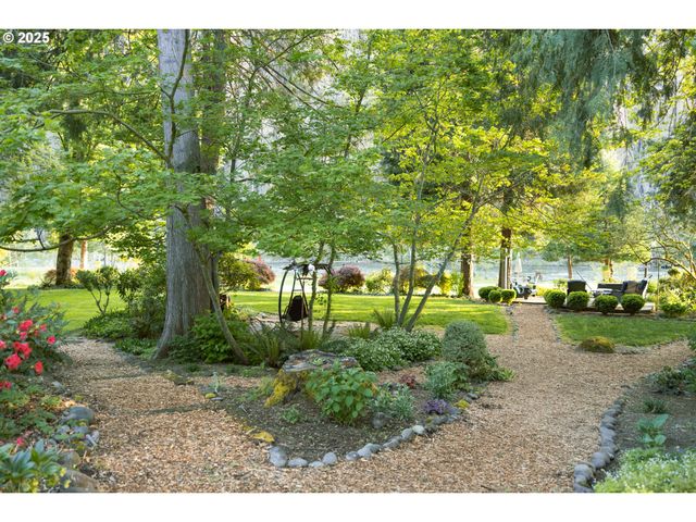 49198 MCKENZIE Hwy, Vida, OR 97488