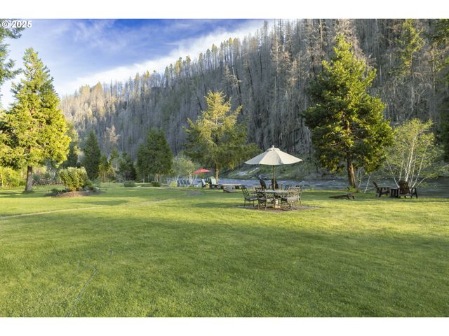 49198 MCKENZIE Hwy, Vida, OR 97488