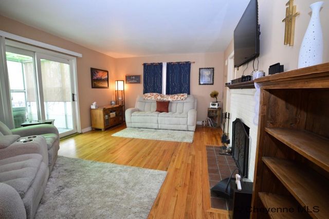 4001 SNYDER AVE, Cheyenne, WY 82001