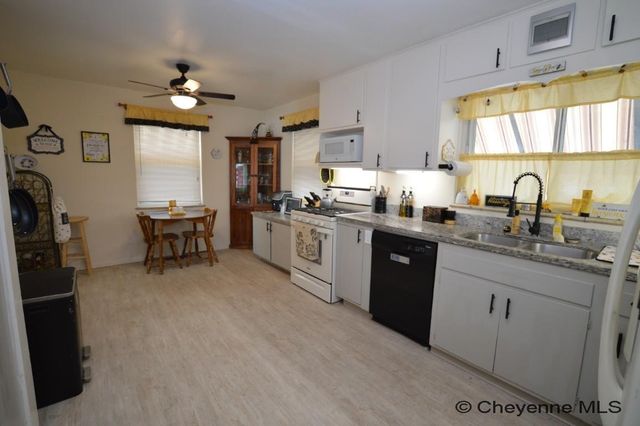 4001 SNYDER AVE, Cheyenne, WY 82001