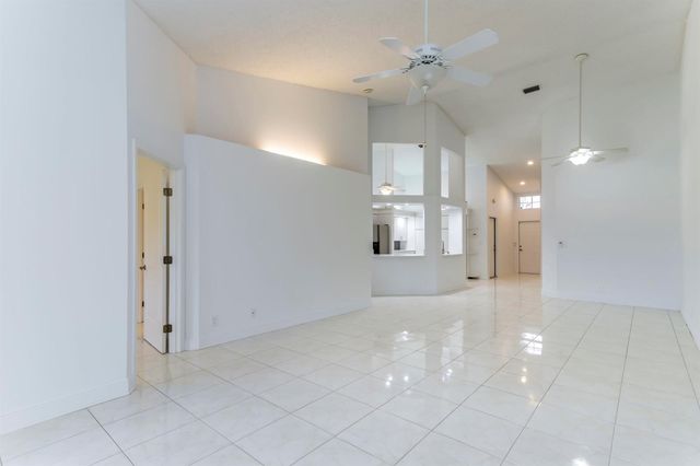 9130 Vineland Court C, Boca Raton, FL 33496