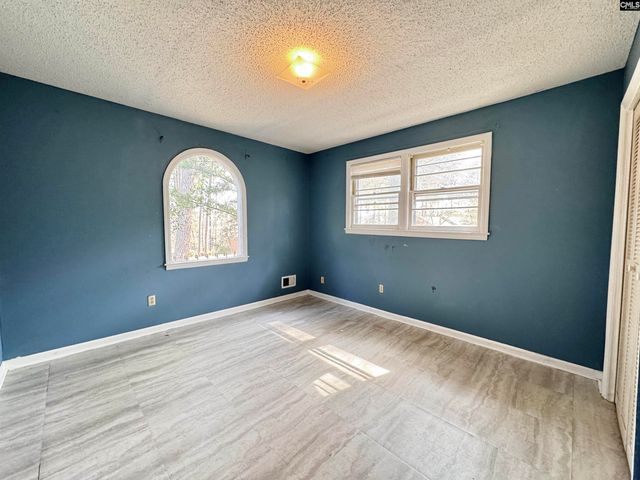 1616 Quail Valley Drive W, Columbia, SC 29212