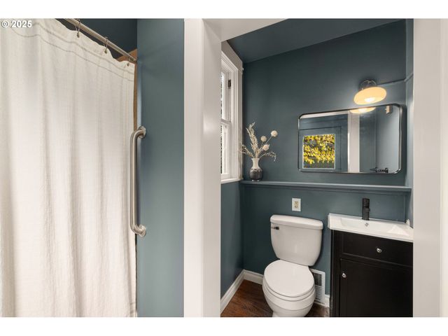 1115 Se 28TH Ave, Portland, OR 97214