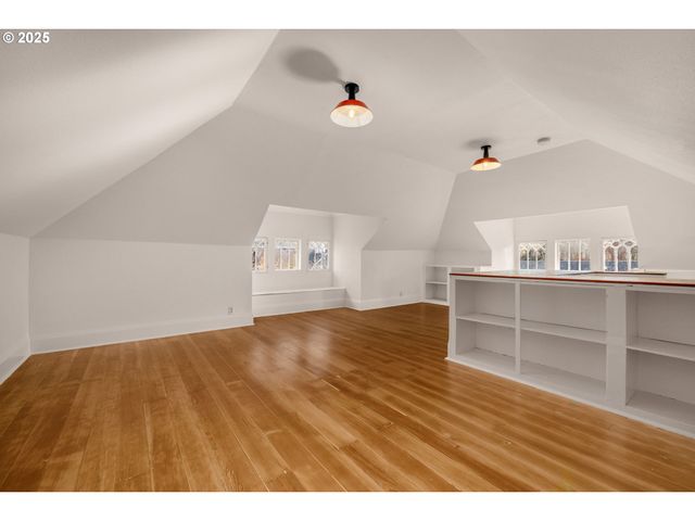 1115 Se 28TH Ave, Portland, OR 97214