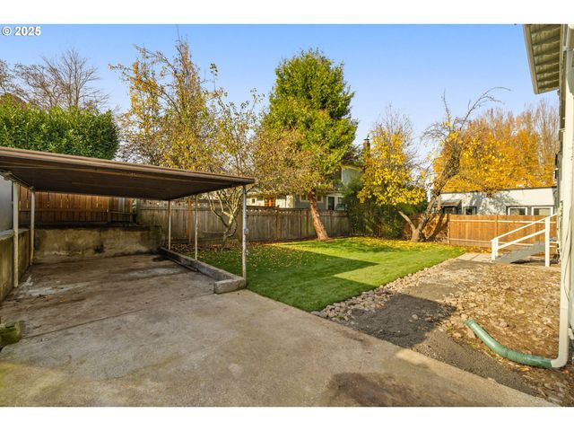 1115 Se 28TH Ave, Portland, OR 97214