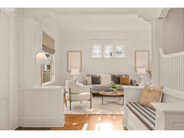 1115 Se 28TH Ave, Portland, OR 97214