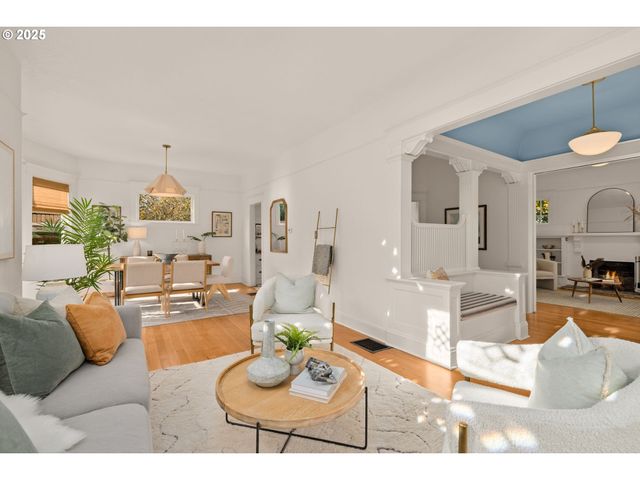 1115 Se 28TH Ave, Portland, OR 97214