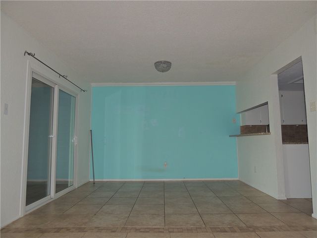 1461 Moore Ave, Portland, TX 78374