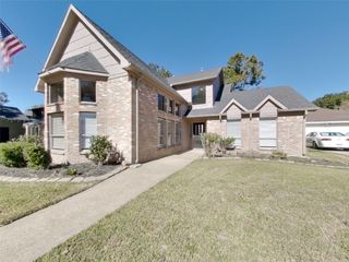 5711 Kiowa Timbers Drive, Humble, TX 77346