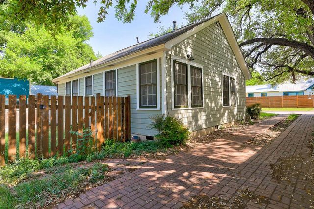 809 E 44th ST, Austin, TX 78751
