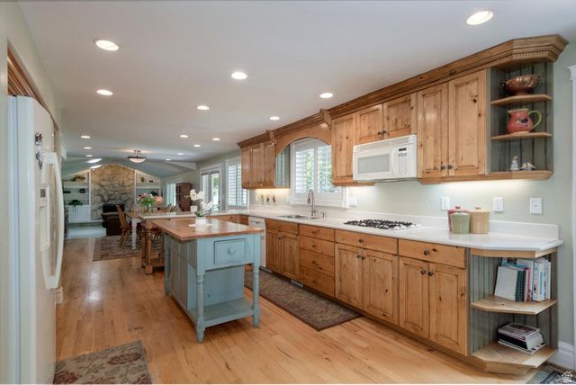 3118 S 975 E, Bountiful, UT 84010