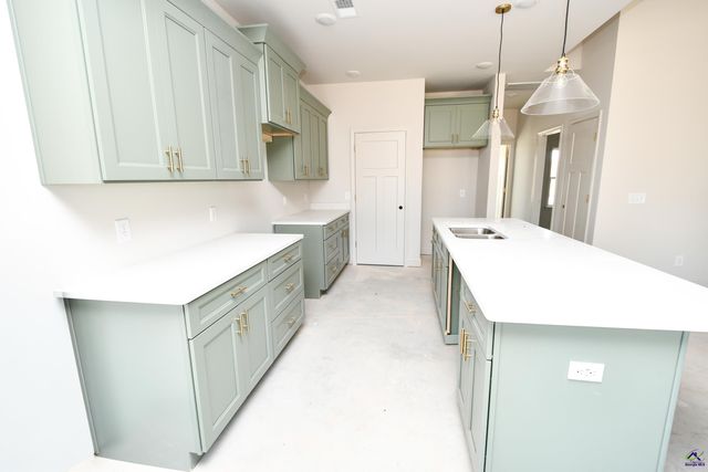 124 Early Drive, Byron, GA 31008