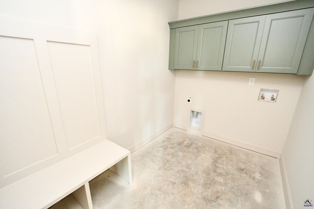 124 Early Drive, Byron, GA 31008