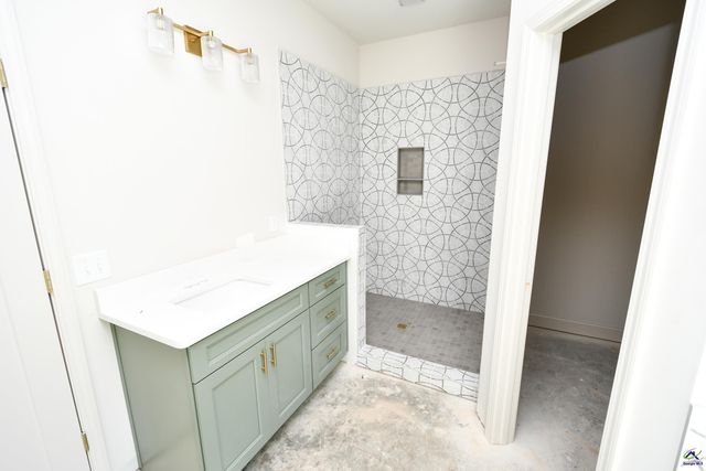 124 Early Drive, Byron, GA 31008