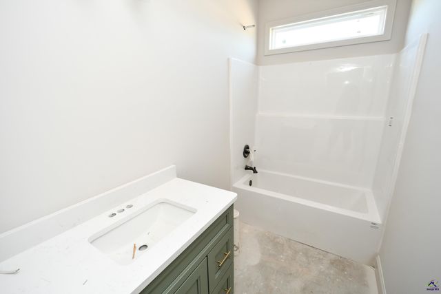 124 Early Drive, Byron, GA 31008