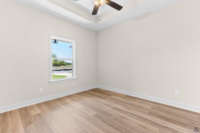 124 Early Drive, Byron, GA 31008