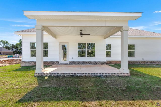 124 Early Drive, Byron, GA 31008