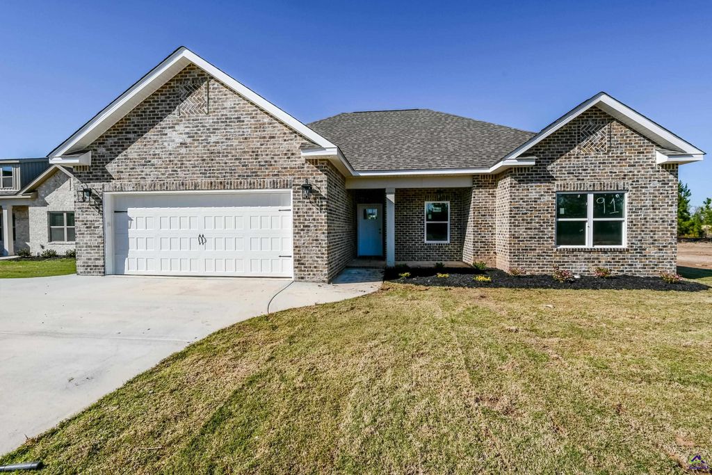 124 Early Drive, Byron, GA 31008