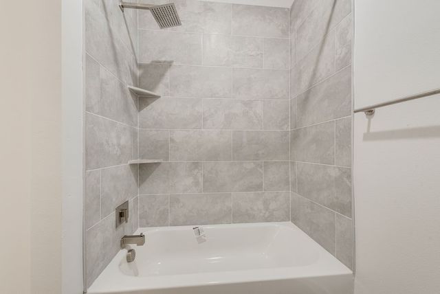 2706 Lenway Street, Dallas, TX 75215