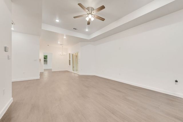 2706 Lenway Street, Dallas, TX 75215
