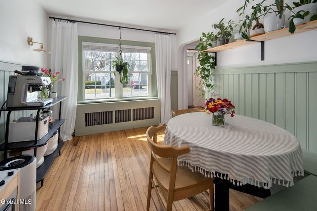 19 Fordham Court, Albany, NY 12209