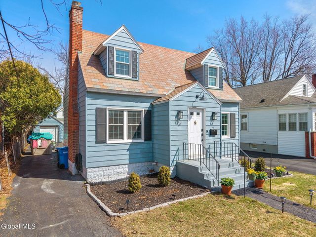 19 Fordham Court, Albany, NY 12209